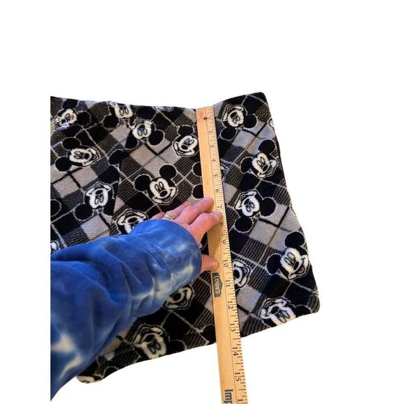 Disney Mickey Mouse Women's Plaid Sleep Shorts Black Size M fuzzy comfy core NWT - Picture 5 of 16